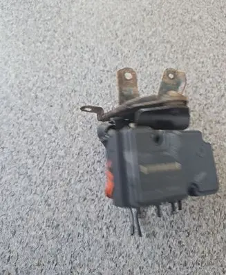 Toyota Yaris ABS Pump 445100D031