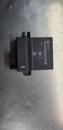 Audi Q7 4L Gateway control module 4L0907468