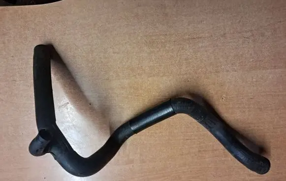 Mercedes-Benz E W124 Engine coolant pipe/hose 1248302296