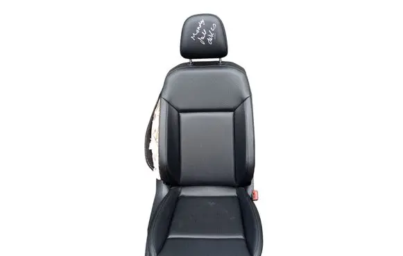 Volkswagen Atlas Front passenger seat 