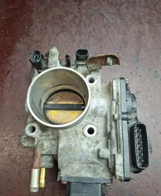 Honda FR-V Throttle valve 