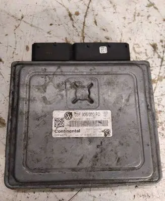 Volkswagen Polo V 6R Engine control unit/module 03F907309J 03F906070FD