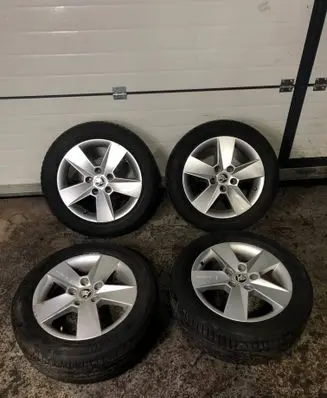 Skoda Octavia Mk3 (5E) R16 alloy rim 5E0601025H