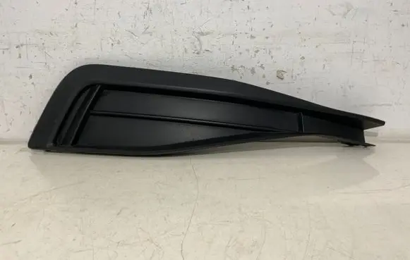Volkswagen PASSAT B8 Front bumper lower grill 3G0853666J