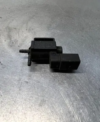 Audi Q5 SQ5 Turbo solenoid valve 037906283c