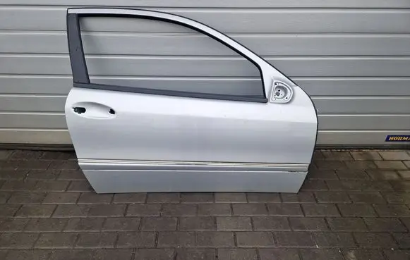 Mercedes-Benz CLC CL203 Door (2 Door Coupe) 