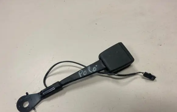 Volkswagen Polo V 6R Front seatbelt buckle 8V0857755
