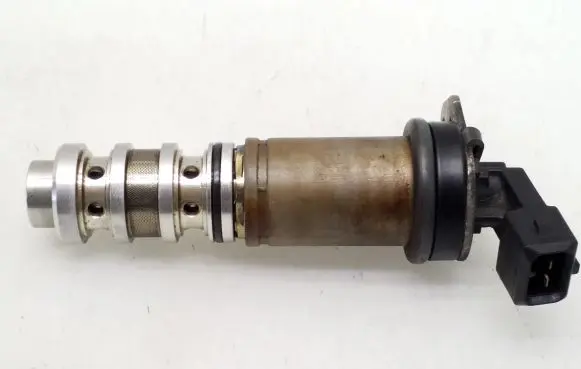 BMW 6 F12 F13 Camshaft vanos timing valve PA66TGF35 KG220313