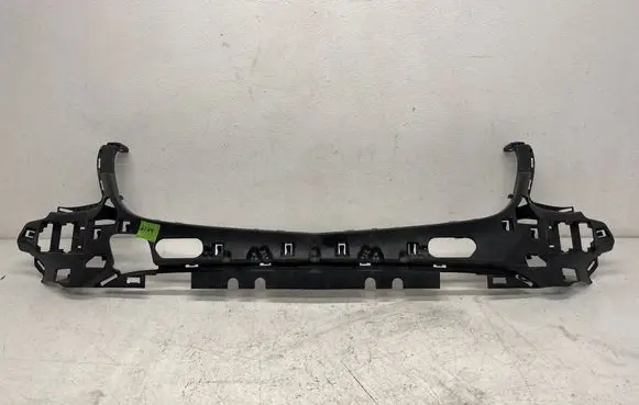 Mercedes-Benz GLC X253 C253 Front bumper mounting bracket A2538851500