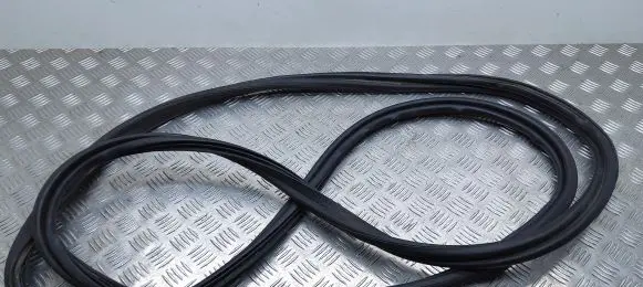 Peugeot Partner Loading door rubber seal (on body) 