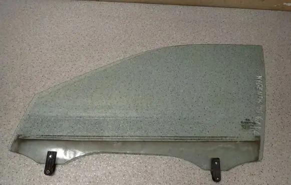 KIA Magentis Sliding door window/glass 