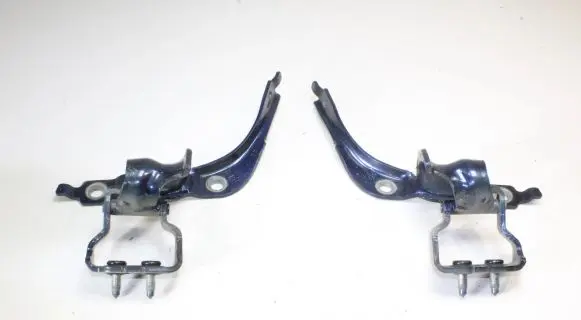 Audi A4 S4 B7 8E 8H Tailgate/trunk/boot hinge 8E9827300E