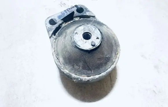 Ford Mondeo MK II Engine mount bracket xs716038cc xs71-6038-cc