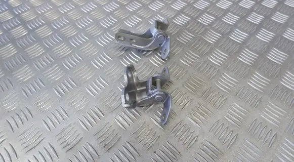 Toyota C-HR I Front door hinge set 6871002060 6873002050