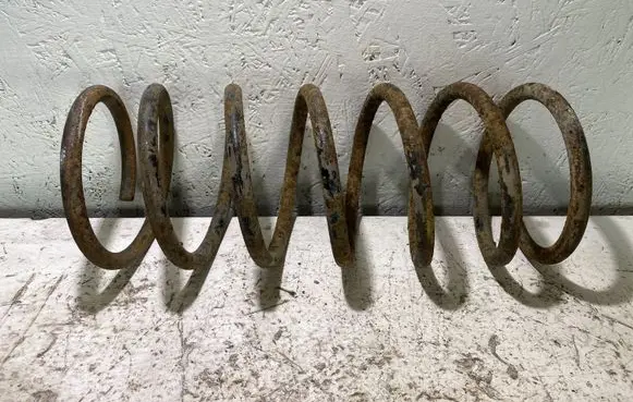 BMW 5 E28 Front coil spring