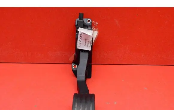 Ford Grand C-MAX Accelerator throttle pedal AV619F836AB