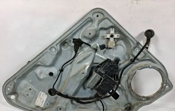 Volkswagen PASSAT B5 Rear door window regulator with motor 3B0839751AD 3B0839751
