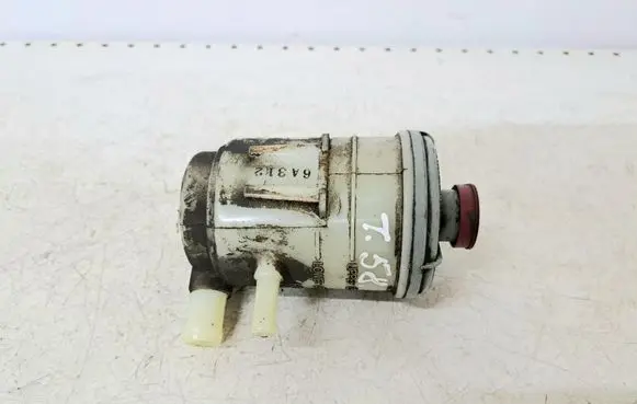 Power steering fluid tank/reservoir