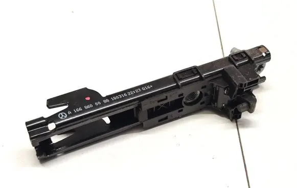 Mercedes-Benz GLS X166 Seat belt height adjuster A1668600088
