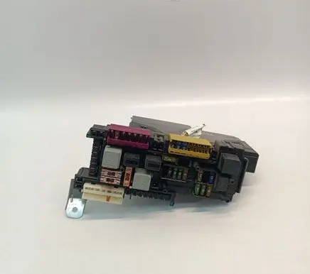 Mercedes-Benz C W204 Fuse box set 2049005003 2049012602