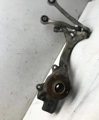 Audi A6 S6 C6 4F Front wheel hub spindle knuckle 4F0407242C