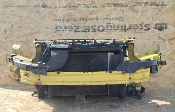 Opel Astra J Radiator support slam panel