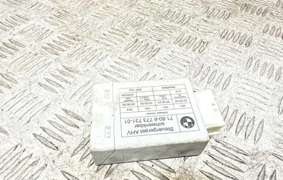 BMW 3 E90 E91 Tow bar trailer control unit/module 6773731