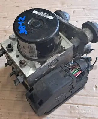 Mercedes-Benz C W204 ABS Pump A1724313812 A1729014100