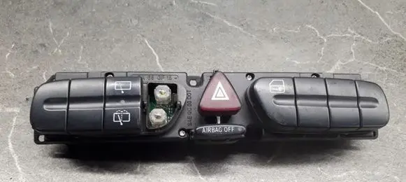 Mercedes-Benz C W203 Hazard light switch 2038218258