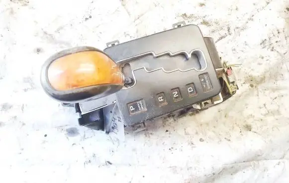 Chrysler Pacifica Gear shifter/selector 04693981ab