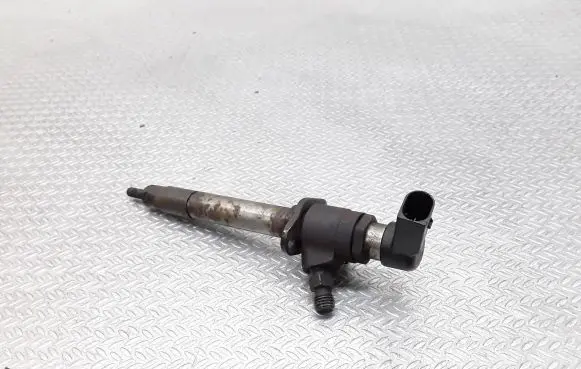 Jaguar XF X250 Fuel injector 5U3Q9K546AA
