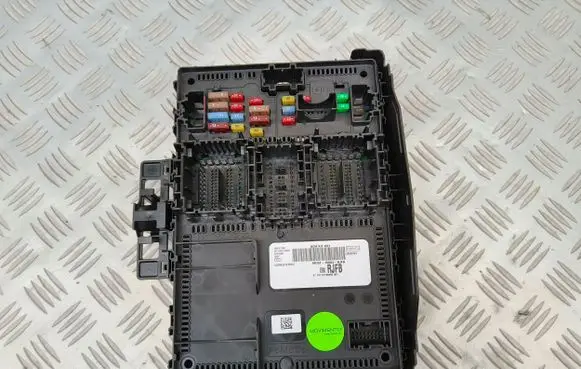 Ford Mustang VI Gateway control module MU5T15604RJFB