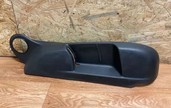 Volkswagen PASSAT B6 Seat trim 3C0881318A
