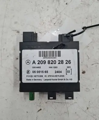 Mercedes-Benz CLK AMG A209 C209 Comfort/convenience module A2098202826