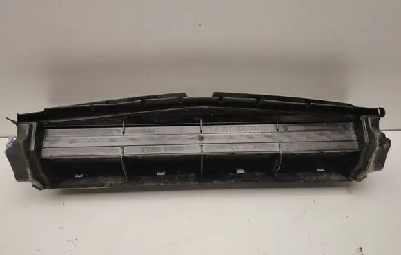 Mercedes-Benz CL C216 Intercooler air channel guide A2095000100