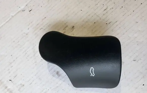 Audi TT TTS RS Mk3 8S Engine bonnet (hood) release handle 8S1823533D 8S1823533