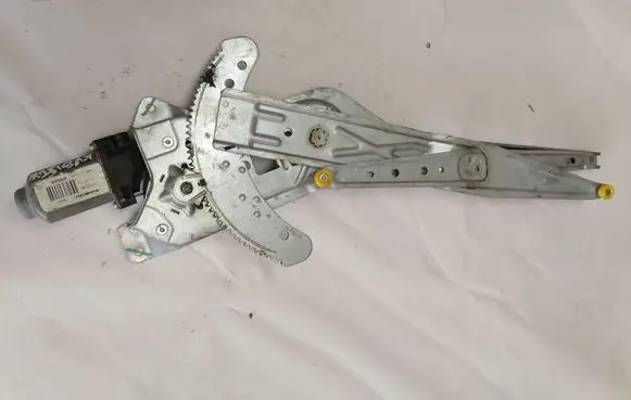 Nissan Kubistar Front door window regulator with motor 8200188551 400664
