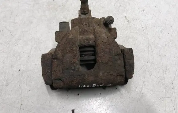 Rear brake caliper