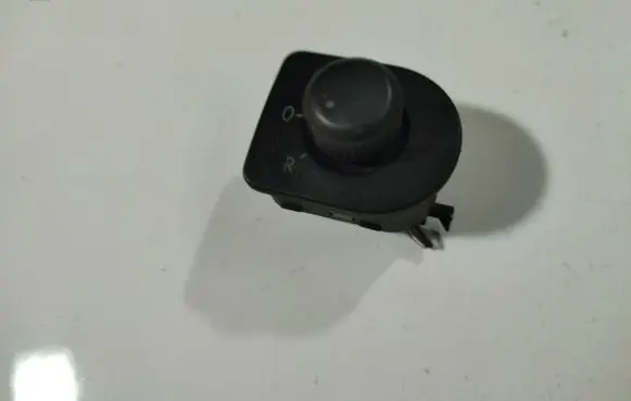 Volkswagen Bora Wing mirror switch 1J19595650