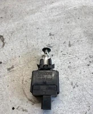 Volvo S60 Brake pedal sensor switch 8622064
