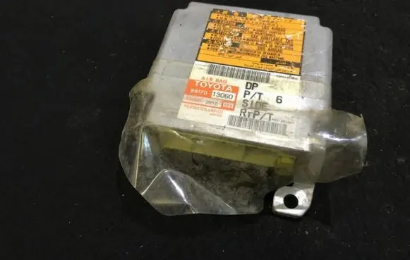 Toyota Corolla Verso E121 Airbag control unit/module 8917013060 89170-13060