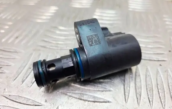 Audi A1 Oil pressure sensor 05C906455J
