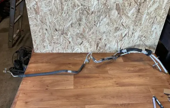 Audi A4 S4 B7 8E 8H Air conditioning (A/C) pipe/hose 8e1260712