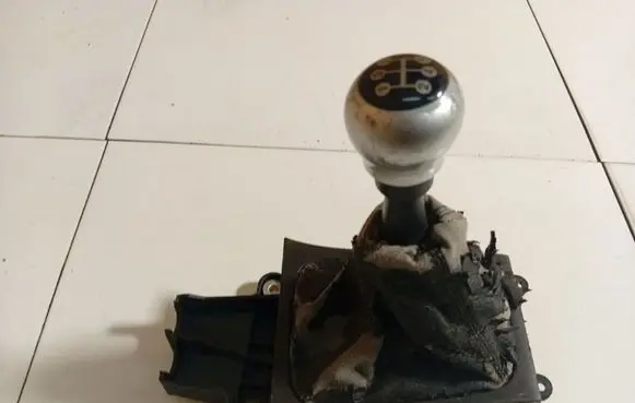 Opel Astra G Gear shifter/selector 13145377