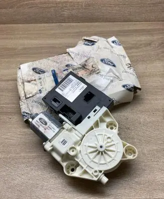 Ford Focus Front door window regulator motor 1430369 6M5T14B533EA 5WK11572K