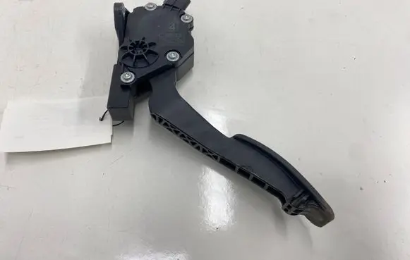 Subaru Forester SH Accelerator throttle pedal 36010AG140