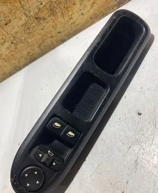 Peugeot 407 Electric window control switch 53269706