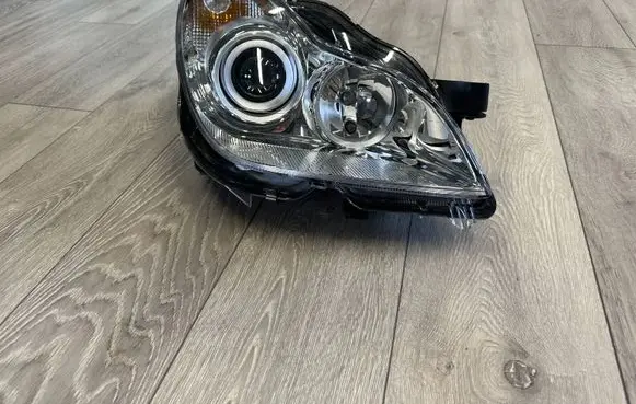 Mercedes-Benz CLS C219 Headlight/headlamp