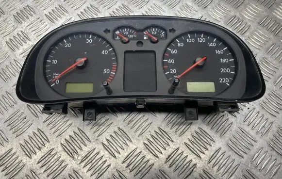 Volkswagen Golf IV Speedometer (instrument cluster) 1J0919860B 110008773003