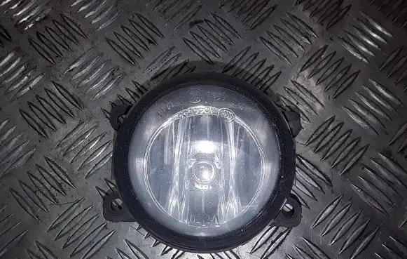 Nissan Navara Front fog light 89210549